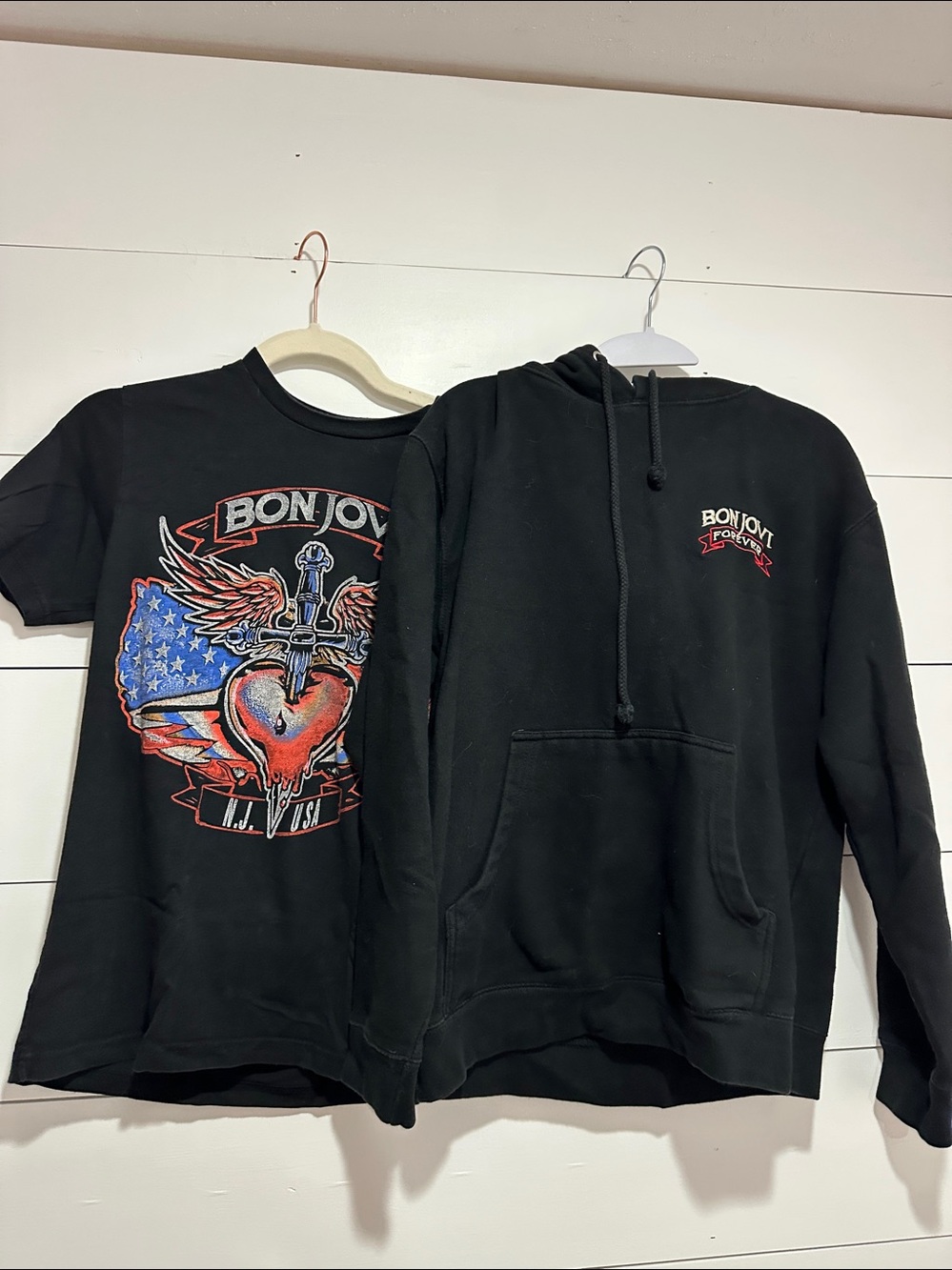 Bon Jovi concert t-shirt and hoodie in Black size small